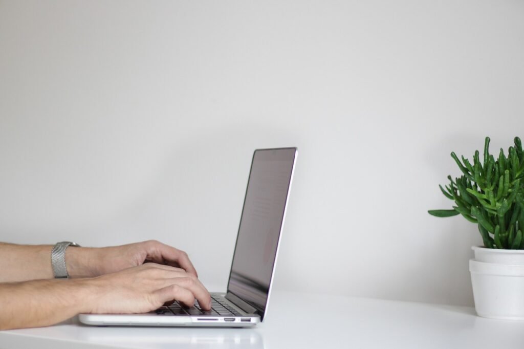 Conheça opções de renda extra com a internet