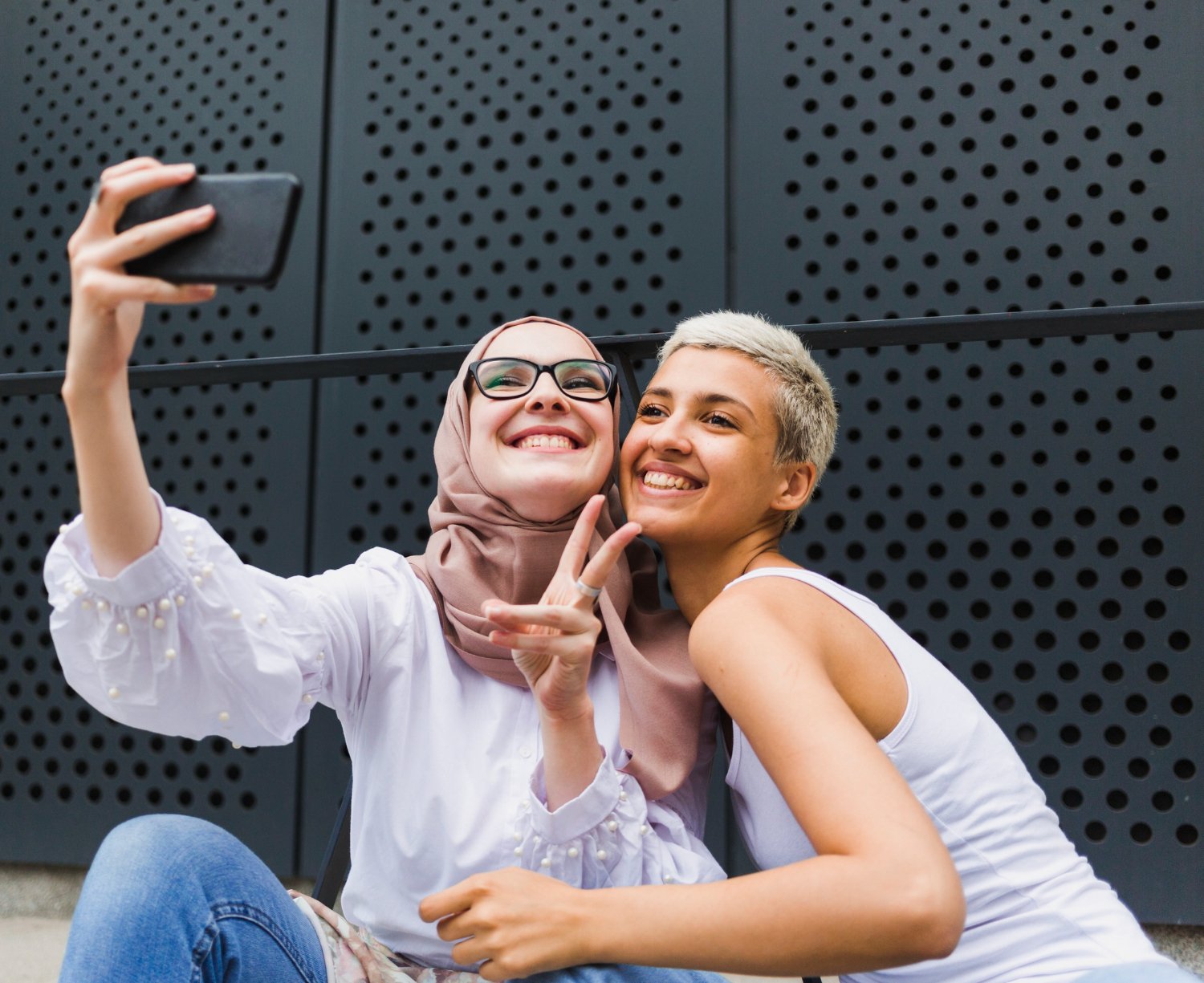 As frases para foto de casal no Instagram